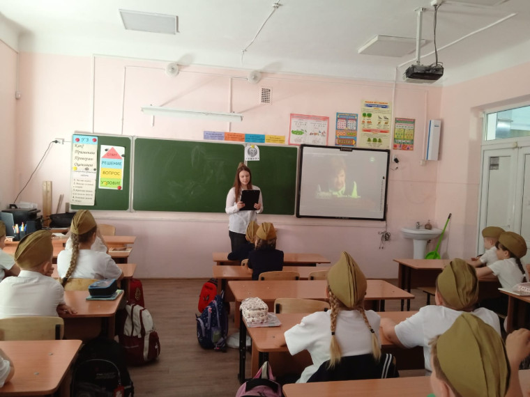 Беседы о солдатской пилотке.